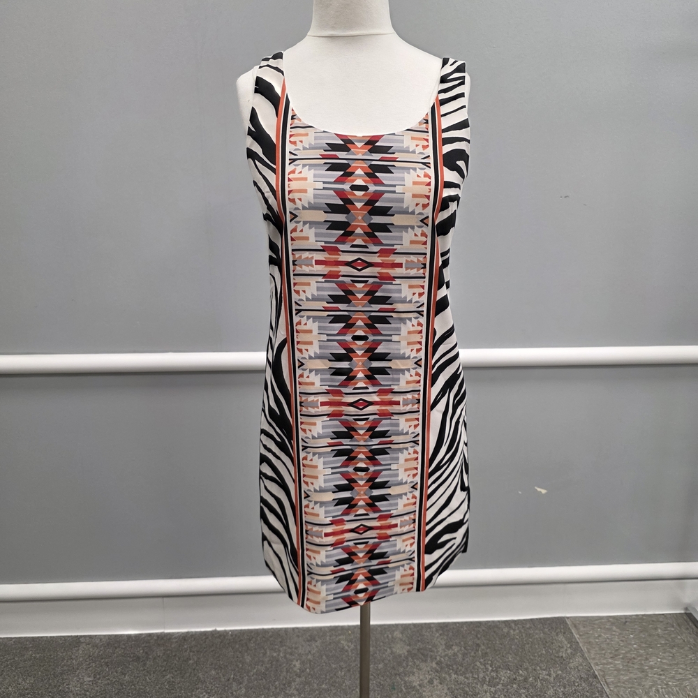 Vince Camuto Monochrome Patterned Dress